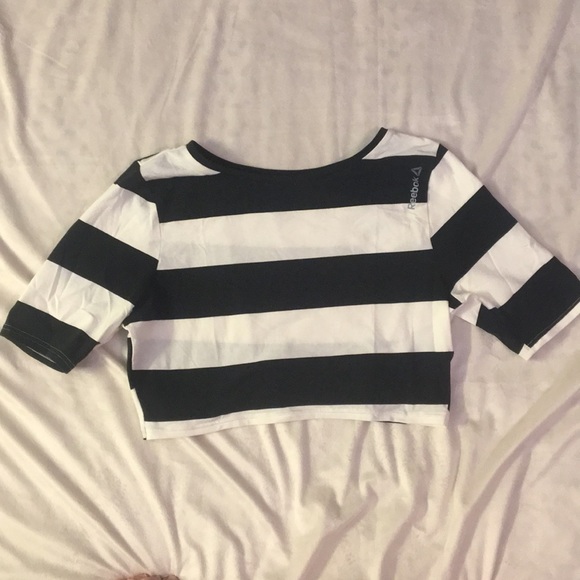 *NEW* Reebok Yoga Striped Crop Top - Picture 2 of 4